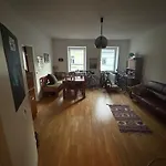 Au Wohnung